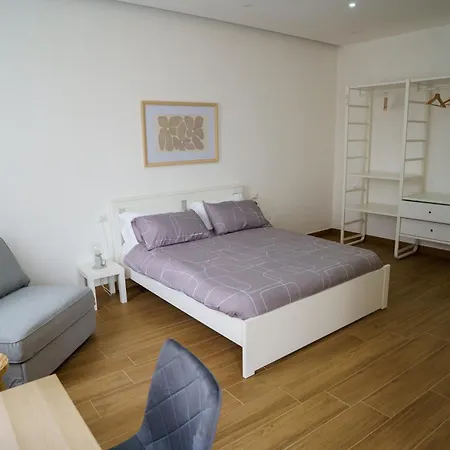 B-rooms Pompei 3* Scafati