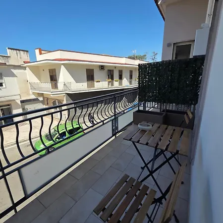 B-rooms Pompei 3* Scafati